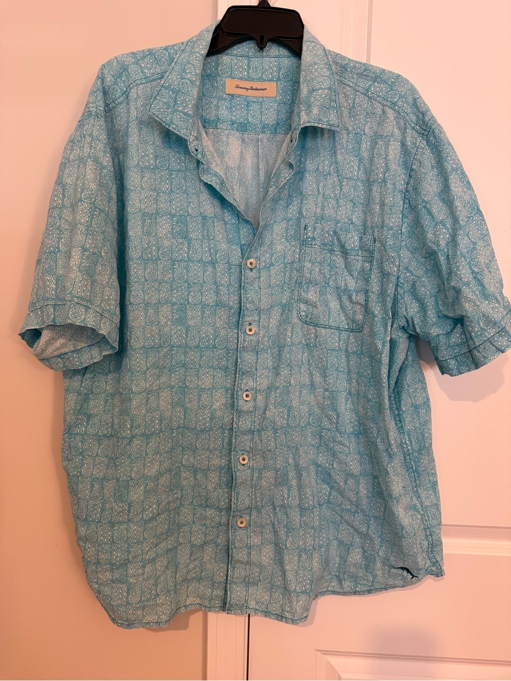 Tommy Bahama Men’s XXL Blue Pineapple Print Linen Cotton Button-Up